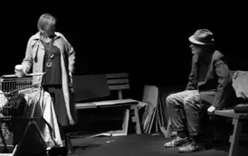 Antygona w Nowym Jorku w Siennicy R&oacute;żanej 22